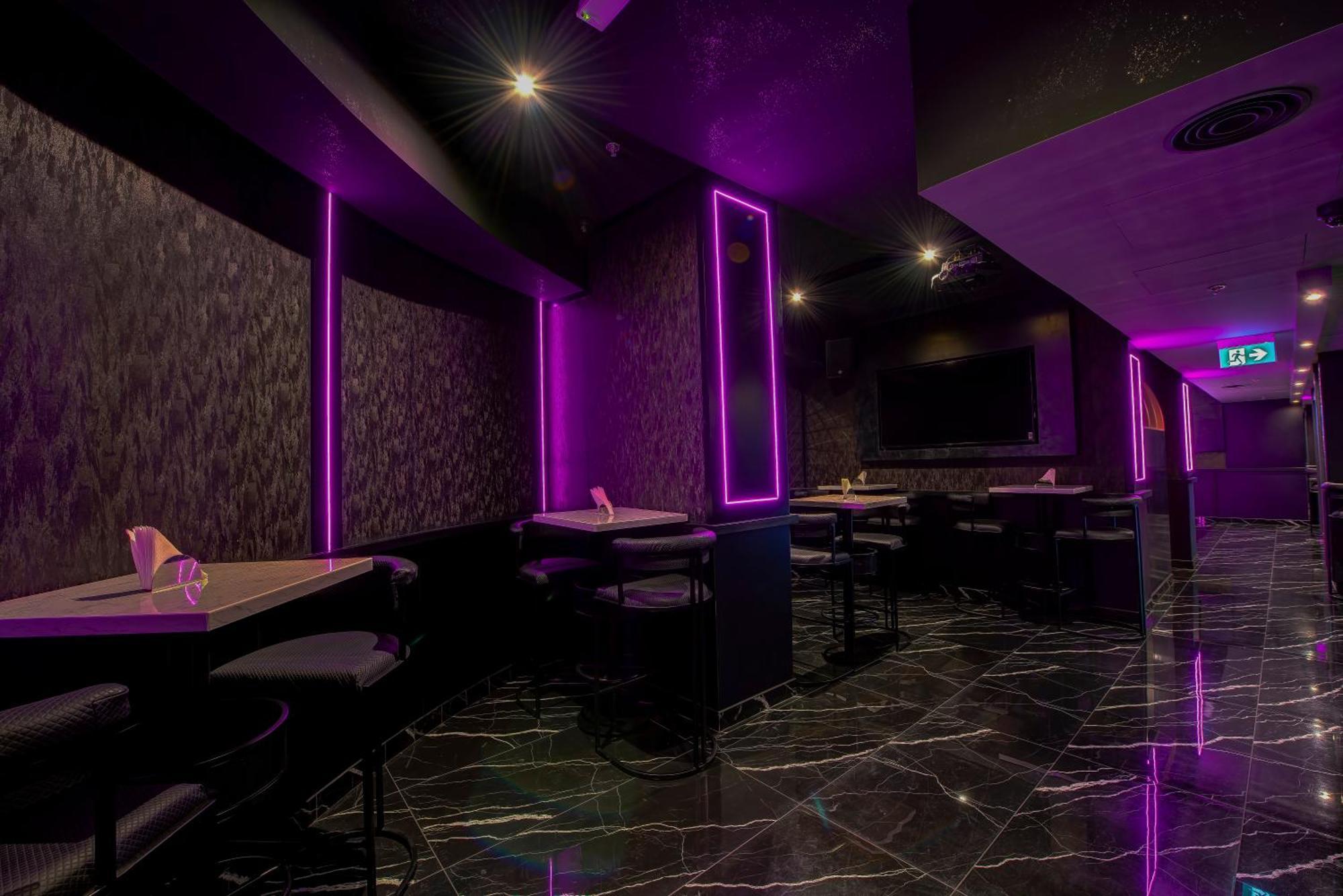 Wescott Hotel ドバイ エクステリア 写真