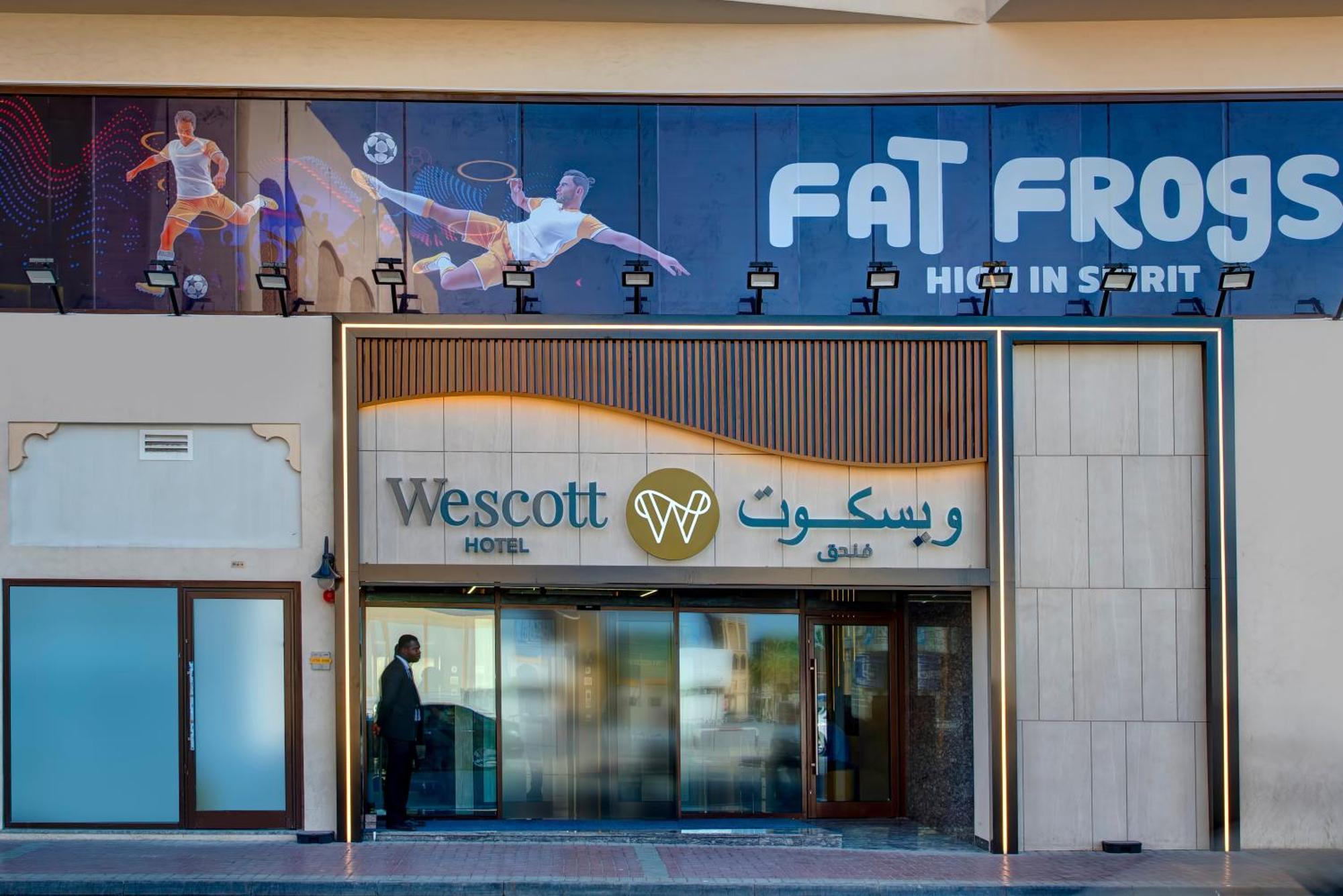 Wescott Hotel ドバイ エクステリア 写真